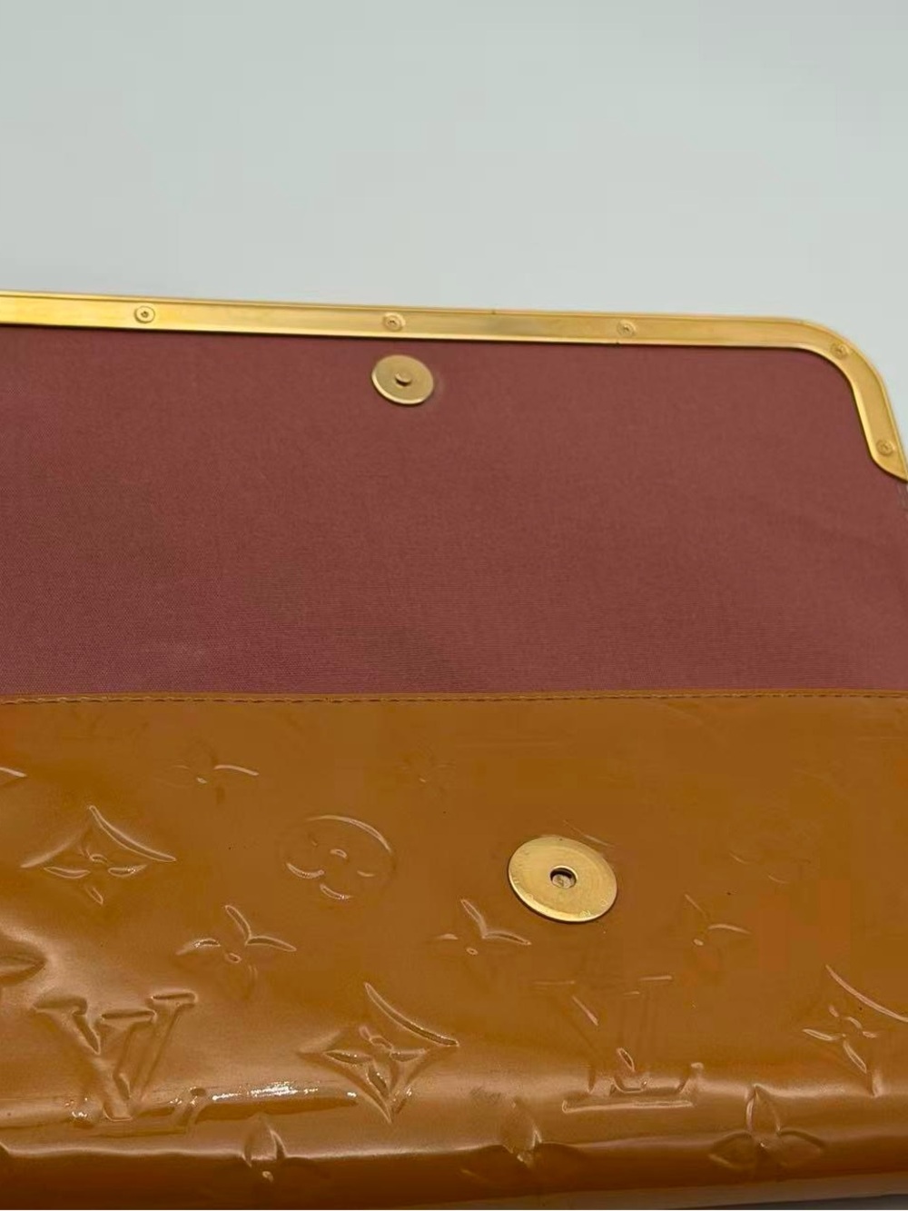 Louis Vuitton Rossmore Clutch Bag Shoulder Tan Monogram Vernis - Picture 5 of 8